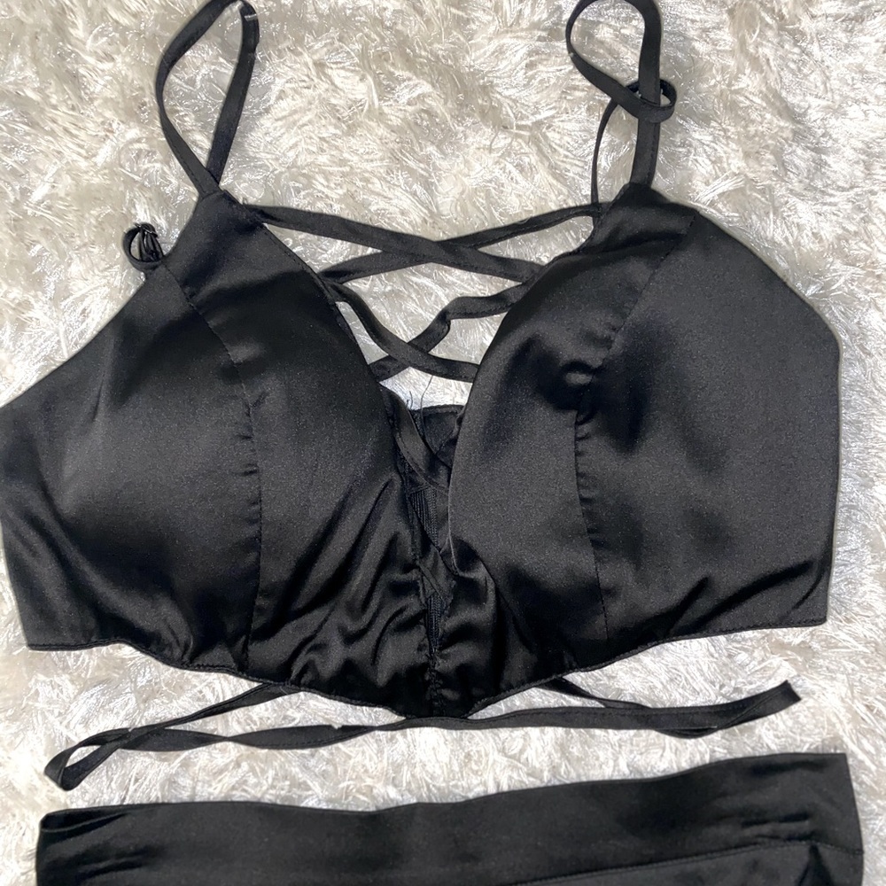 Black Silky Two-Piece Set - Picture 2 of 9